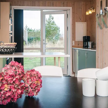 4 Star In Ulfborg Fjand Gårde