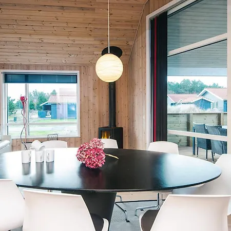 5 Star In Ulfborg بيت للعطل *