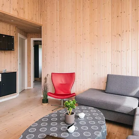 4 Star In Ulfborg *