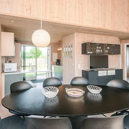 4 Star In Ulfborg Fjand Gårde