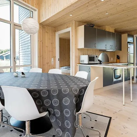 Holiday home 6 Person Holiday Home In Ulfborg Fjand Garde