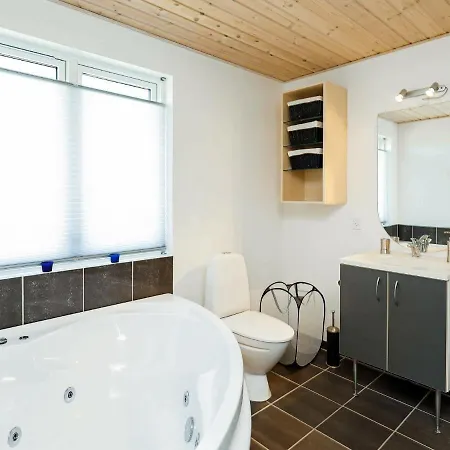 Holiday home 6 Person Holiday Home In Ulfborg *